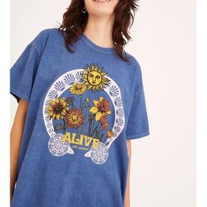 Alive With Passion oversized T-Shirt